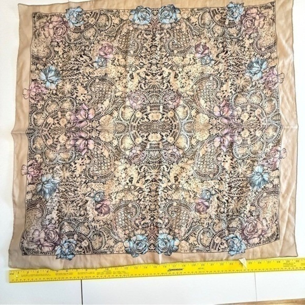 Square Scarf 29.5x30 Tan Floral Lace Rose Print Made in Italy Polyester - Picture 8 of 12